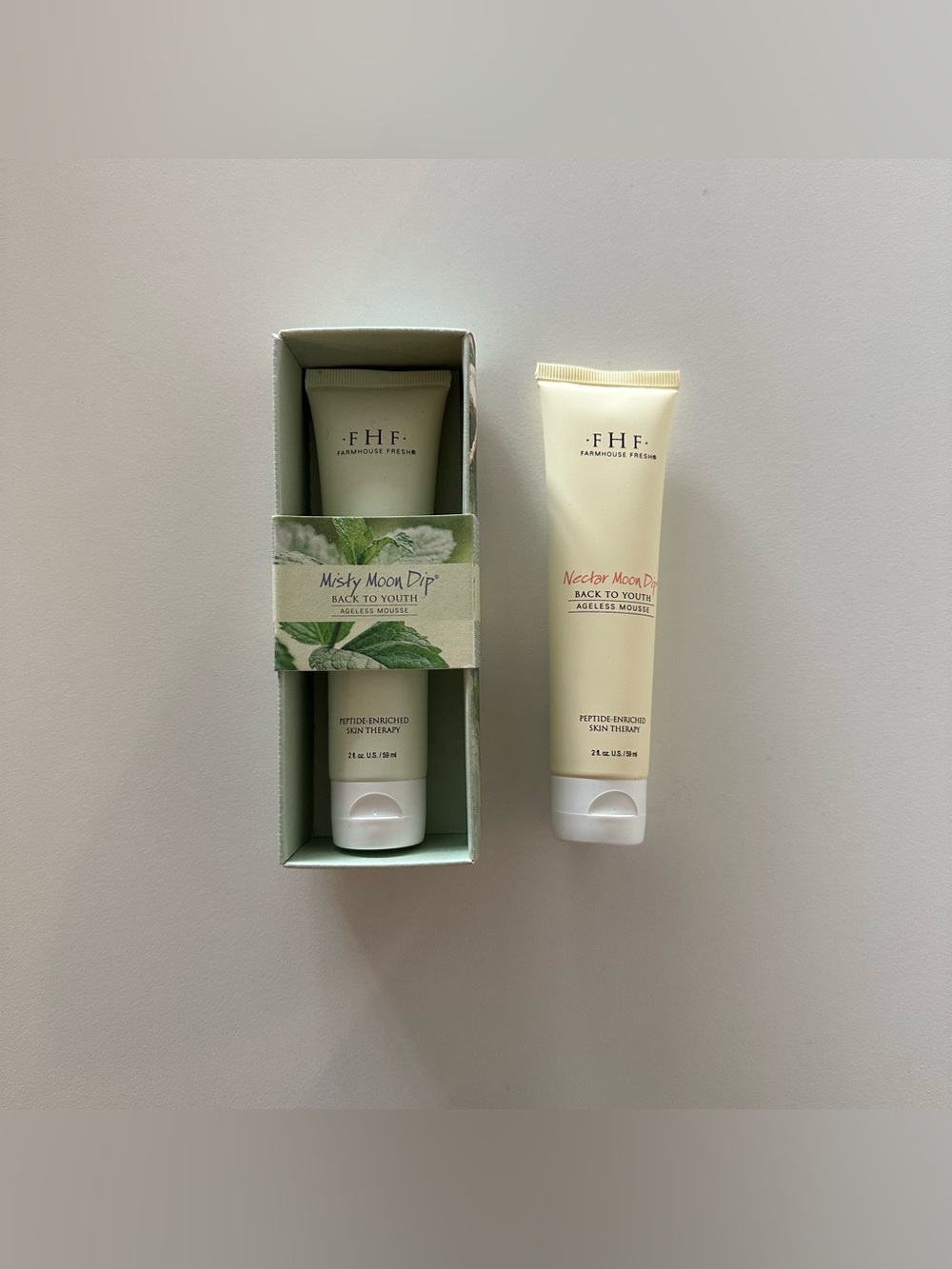 NEW Farmhouse Fresh Misty Nectar Moon Dip Back To Youth Hand Cream Bundle. 

Bot